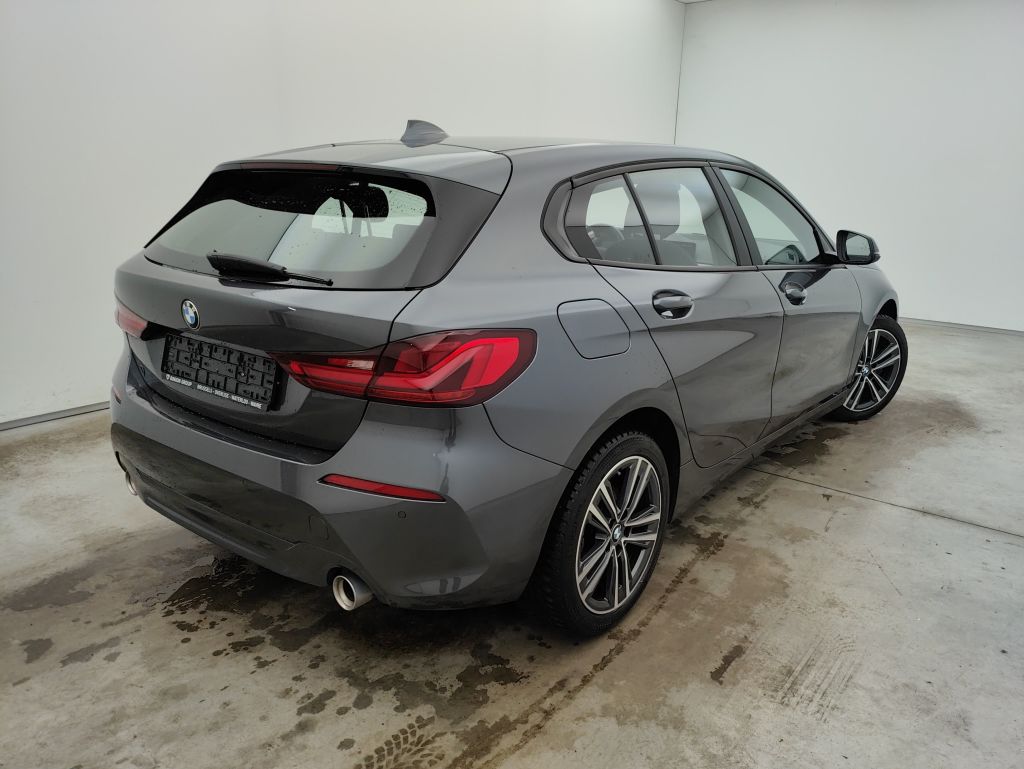 BMW 1 Reeks Hatch 118d (100 kW) 5d photo