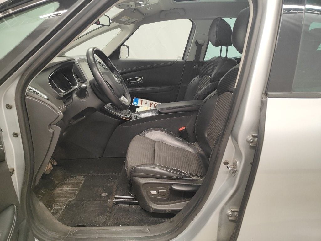 Renault Grand Scénic Blue dCi 120 EDC Intens 7P 5d photo
