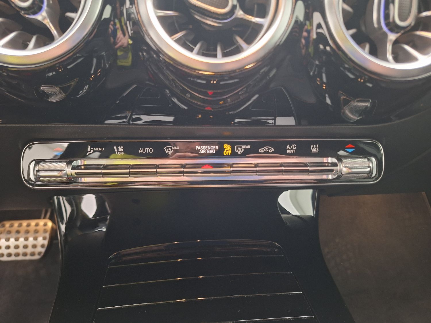 Mercedes, A-Class Berline '18, Mercedes-Benz A-Klasse Limousine A 250e Business S photo