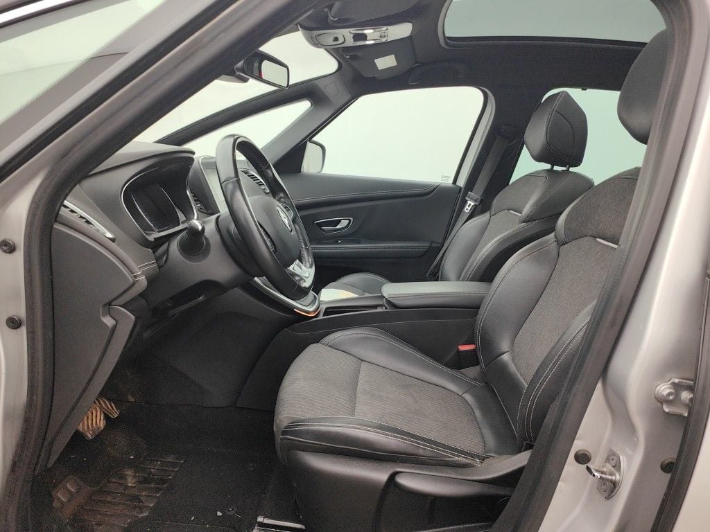 Renault Grand Scénic TCe 140 EDC Intens 5d photo