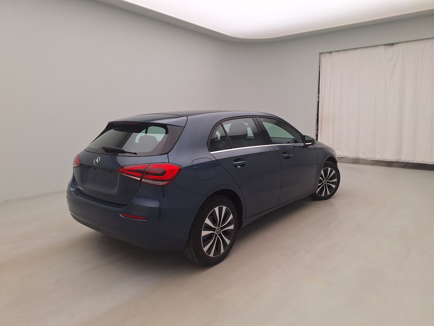 Mercedes, A-Class '18, Mercedes-Benz A-Klasse A 250 e 5d photo