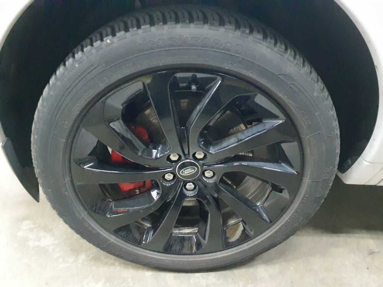 Land Rover Discovery Sport R-Dynamic SE photo