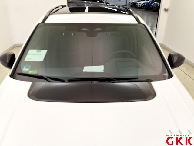 Land Rover Discovery Sport R-Dynamic SE photo