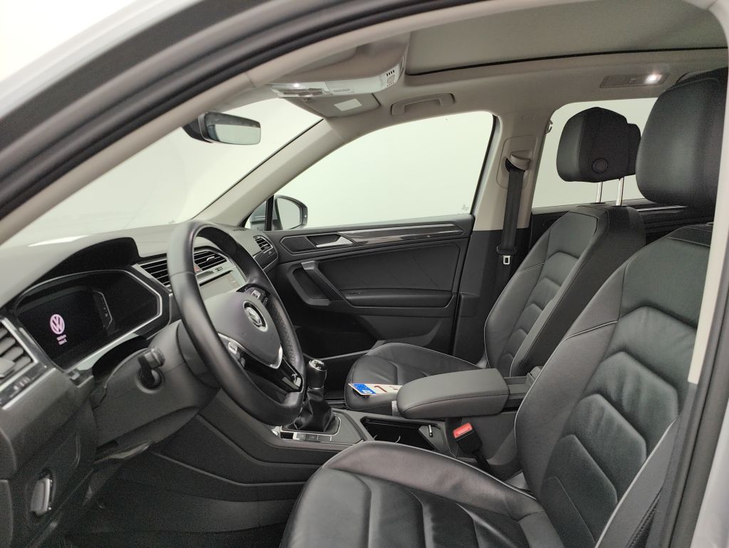 Volkswagen Tiguan Allspace 2.0 TDI SCR Platinum 5d photo