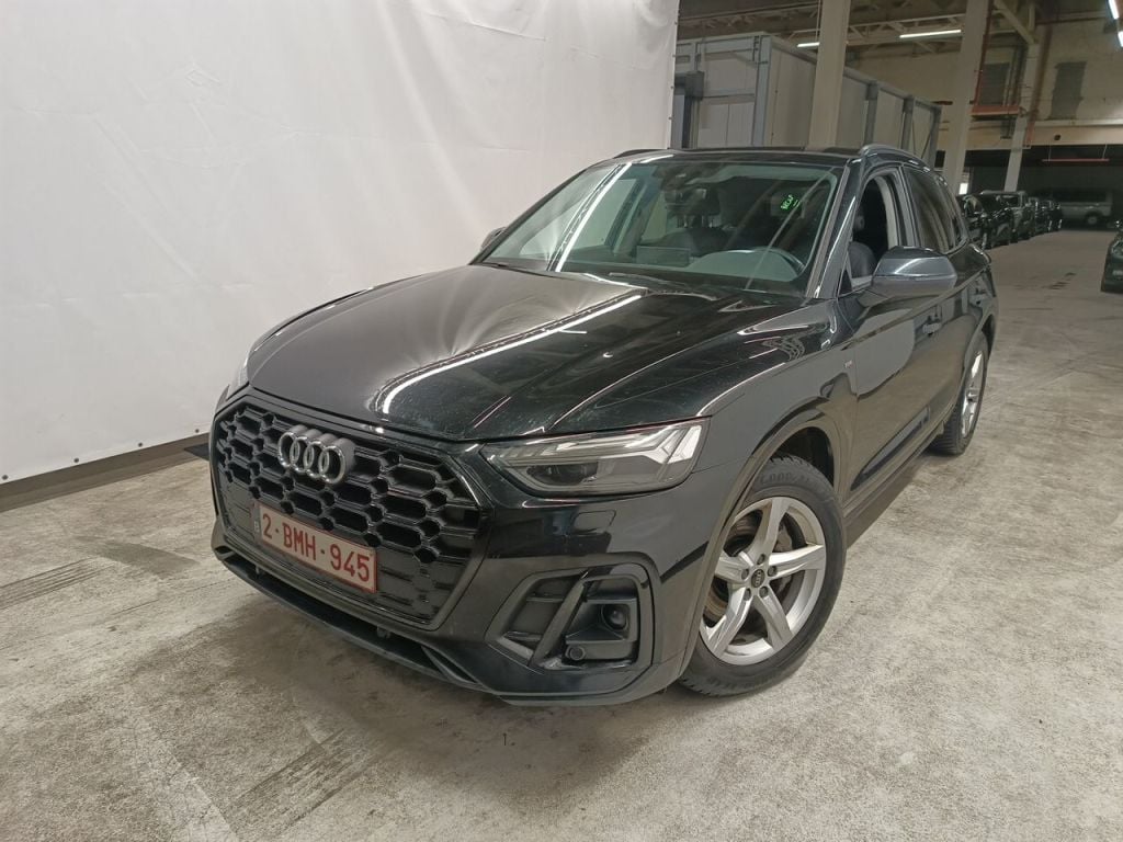 Audi Q5 Business Edition S line 30 TDI S tronic 5d photo