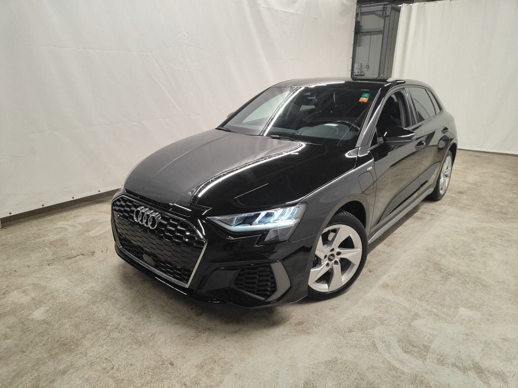 Audi A3 Sportback 1.4 40 TFSI e S Line 5d photo