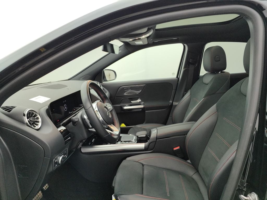 MERCEDES CLASSE GLA - 2020 GLA 250 224 4-Matic 5d Auto photo