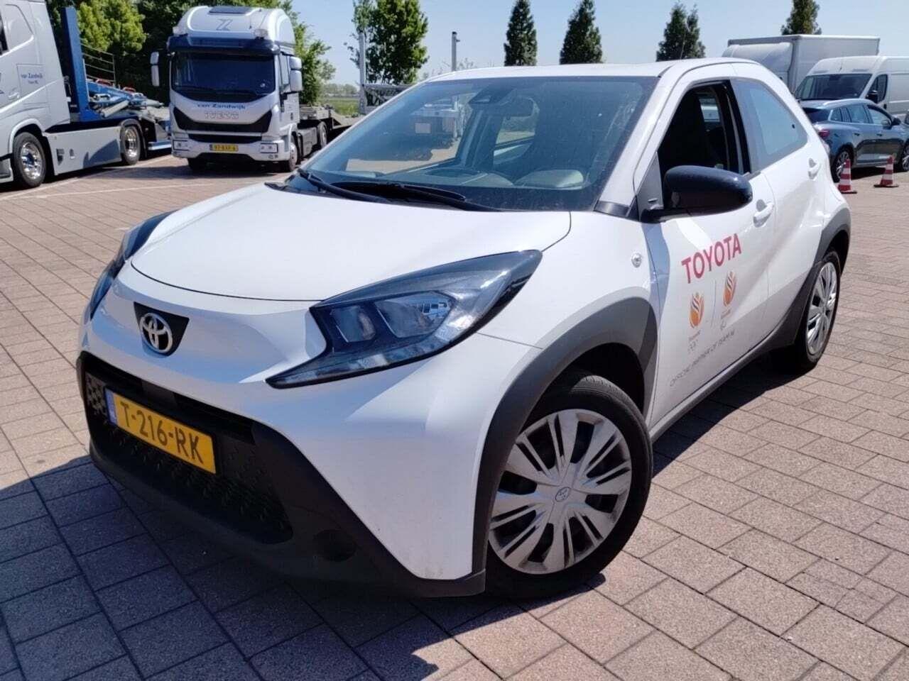 TOYOTA Aygo X 1.0 VVT-i MT Play