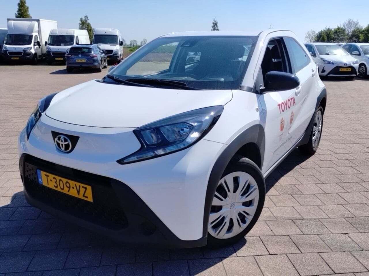 TOYOTA Aygo X 1.0 VVT-i MT Play