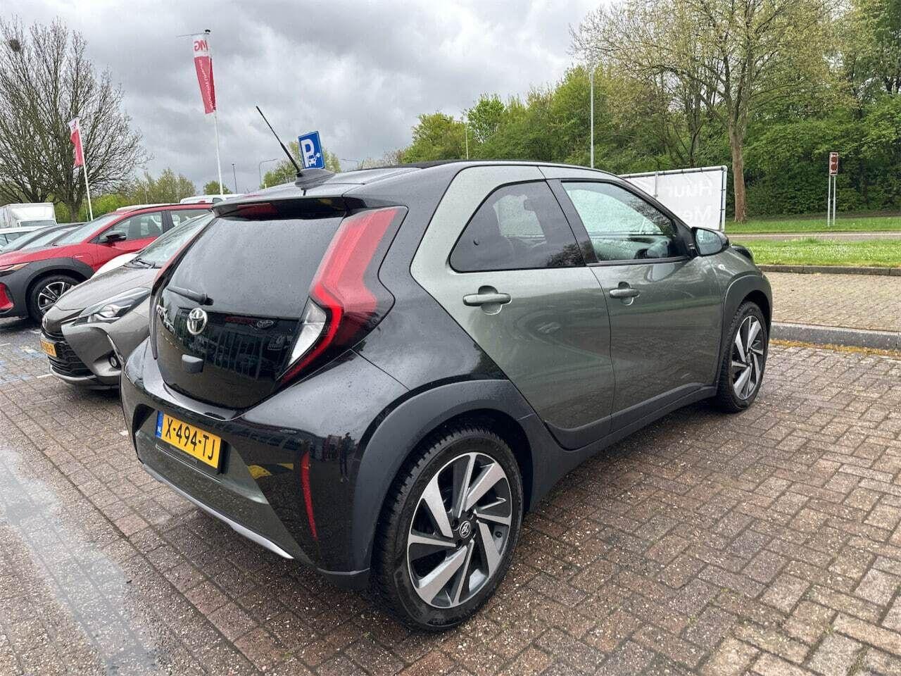TOYOTA Aygo X 1.0 VVT-i S-CVT Envy photo