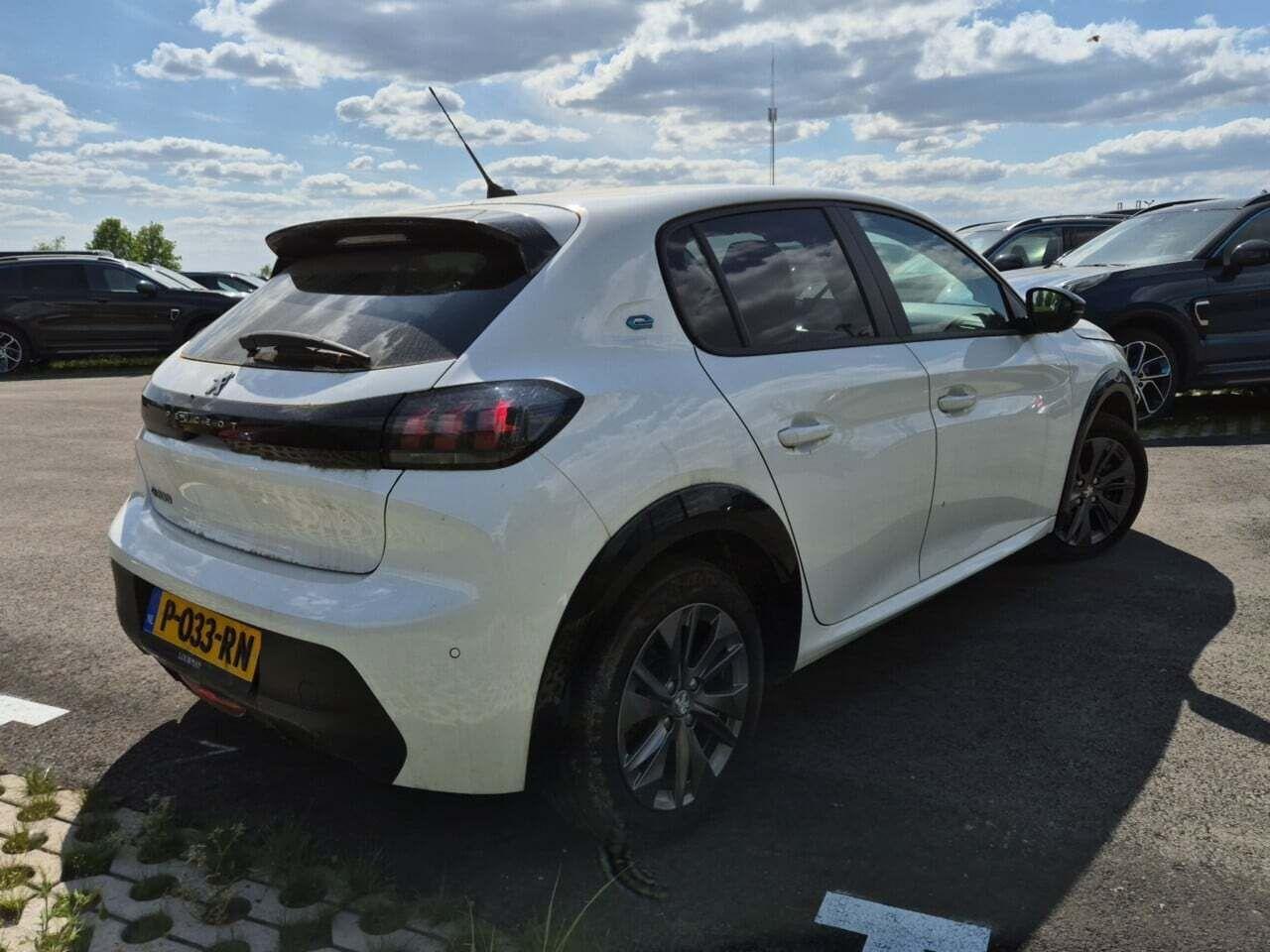 PEUGEOT e-208 EV Active Pack 50 kWh photo