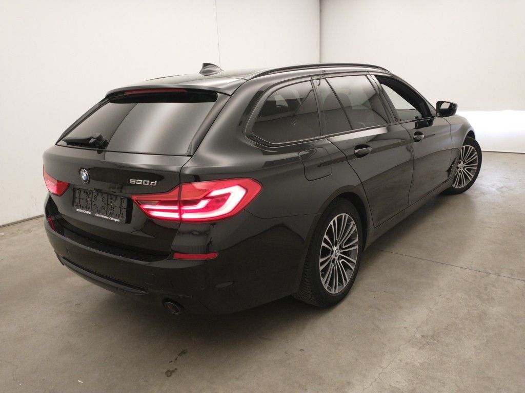 BMW 5 Reeks Touring 520d Aut. (120 kW) 5d photo