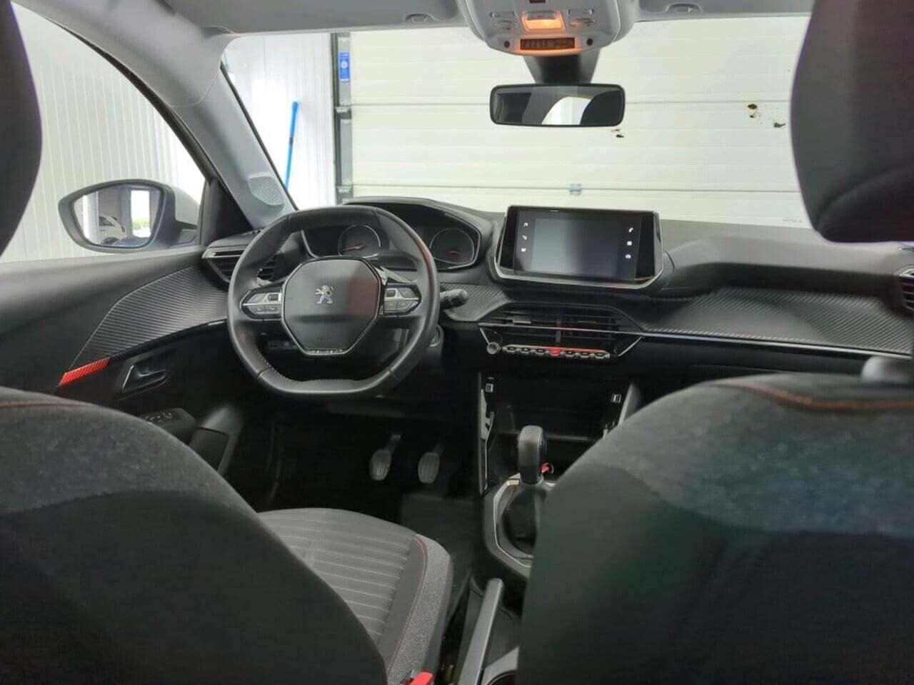 PEUGEOT 208 1.2 PT Active Pack photo