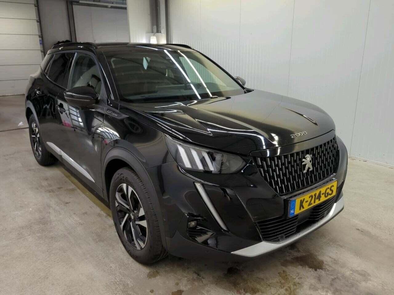 PEUGEOT 2008 1.2 PureTech GT-Line photo