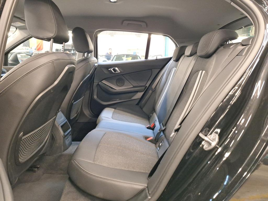 BMW 1 HATCH DIESEL - 2019 116 dA AdBlue photo