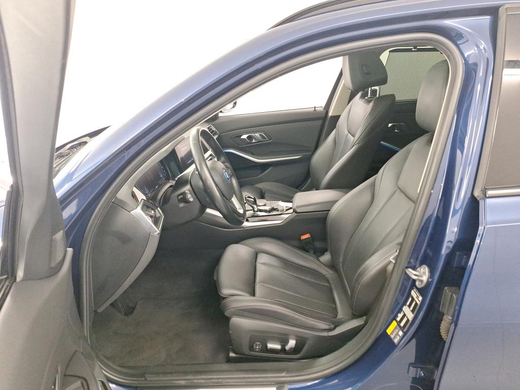 BMW 3 SERIES TOURING 2.0 320E TOURING ACO Business Edition Mirror Comfort Travel Model Sport photo