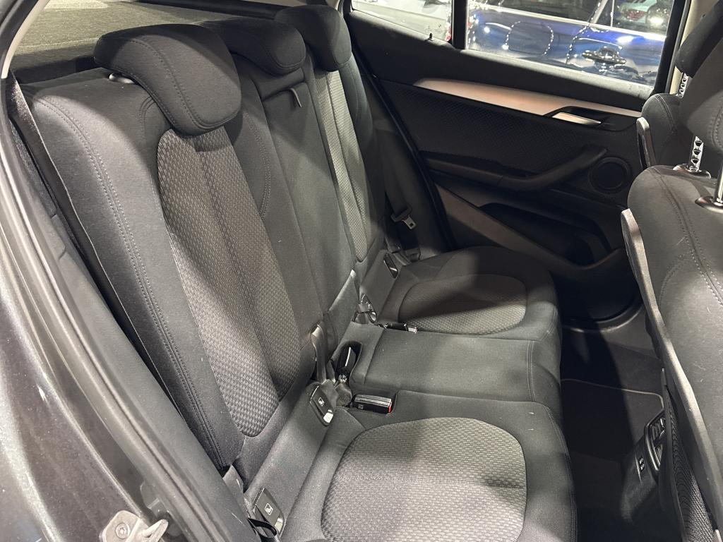 BMW X2 1.5 SDRIVE16D 85KW Business Model Advantage photo