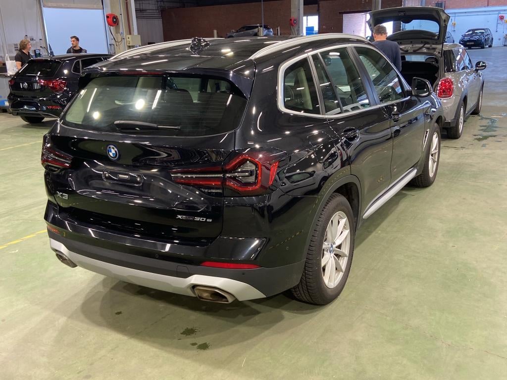 BMW X3 2.0 XDRIVE30E (120KW) AUTO photo