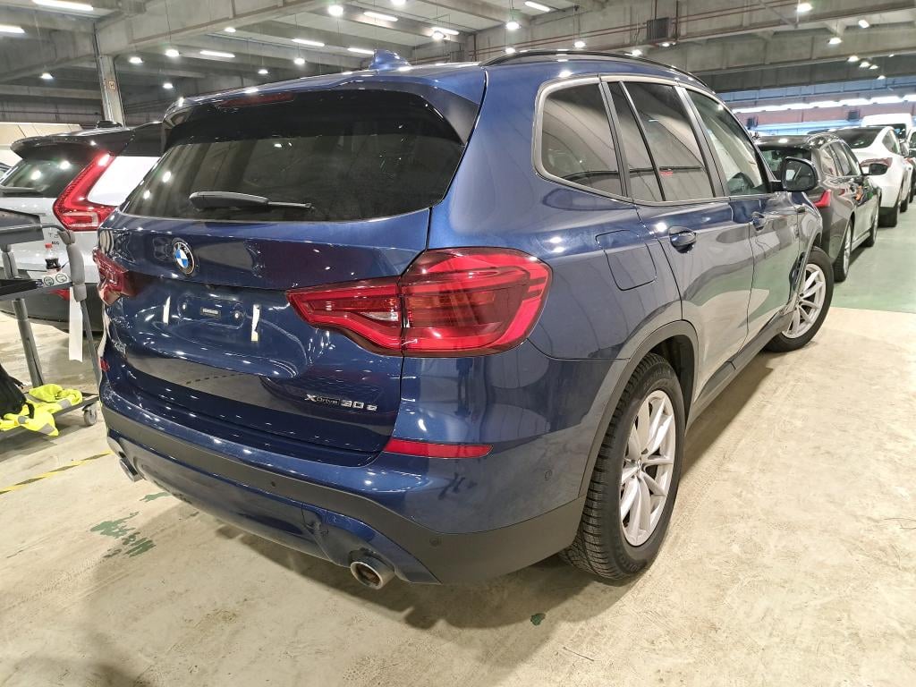 BMW X3 2.0 XDRIVE30E (120KW) AUTO Driving Assistant Mirror Parking Assistant photo