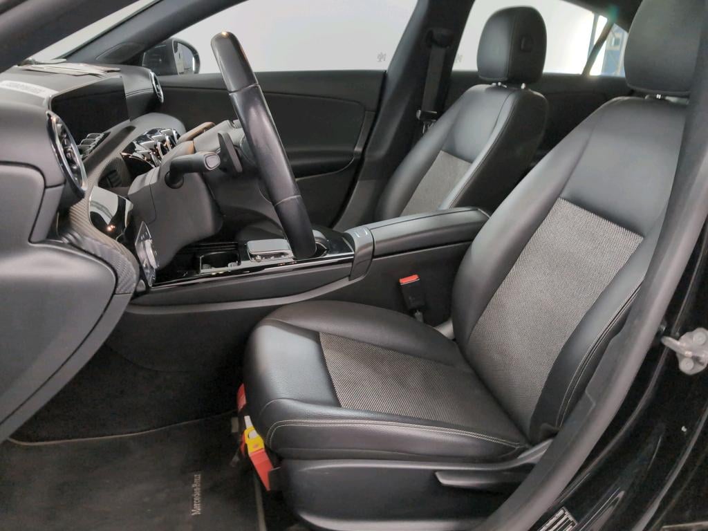 MERCEDES-BENZ CLA - Klasse 2.0 CLA 200 D DCT BUSINESS SOLUTION Connect photo