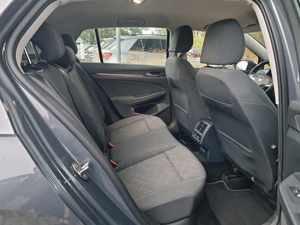 VOLKSWAGEN Golf 1.5 TSI LIFE Lounge photo