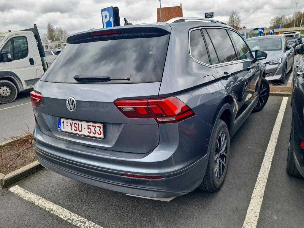 VOLKSWAGEN TIGUAN ALLSPACE 1.5 TSI COMFORTLINE DSG Ambiente Easy Open Travel Mirror photo