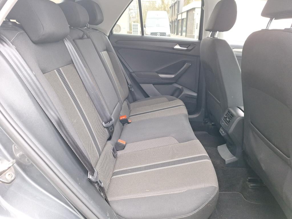 VOLKSWAGEN T-ROC 1.5 TSI DSG STYLE Travel Comfort photo