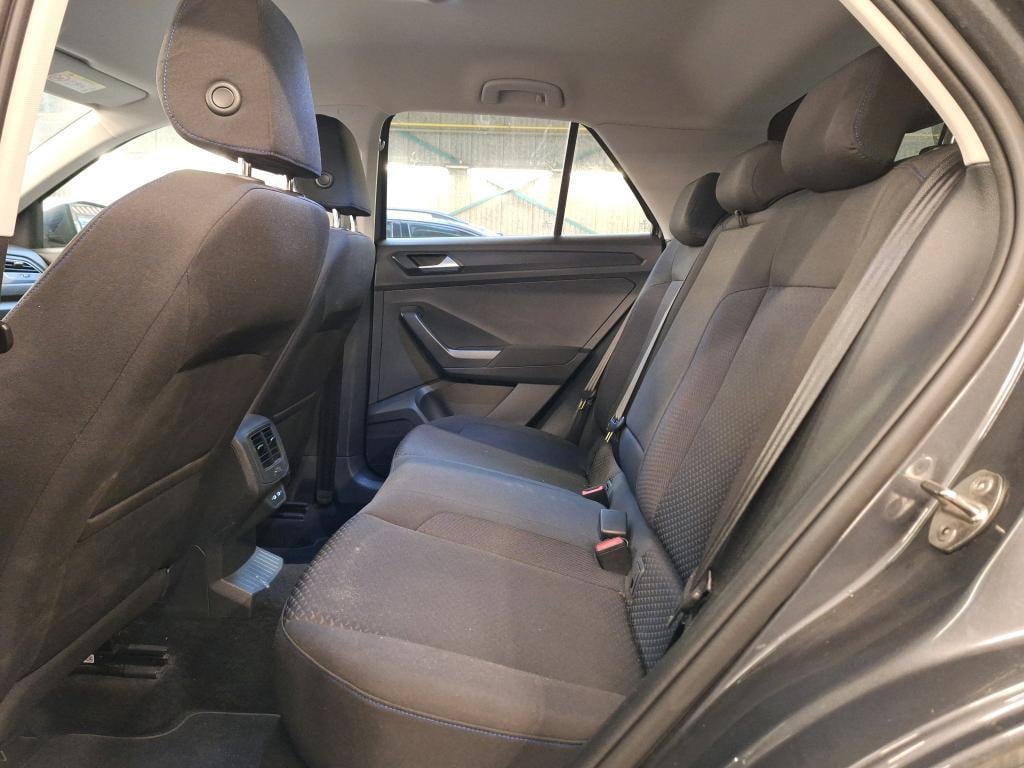 VOLKSWAGEN T-ROC 1.5 TSI DSG UNITED photo