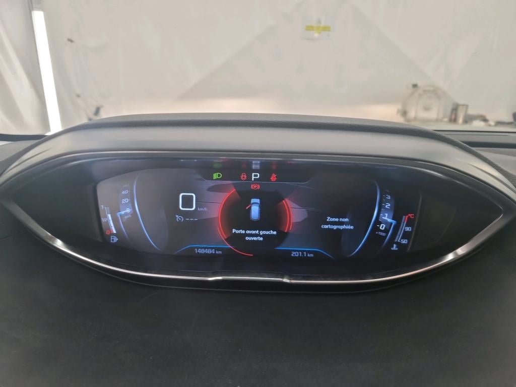 Peugeot BlueHDi 130 S&S EAT8 ACTIVE BUSINESS 3008 Active Business 1.5 HDi 130CV BVA8 E6d photo