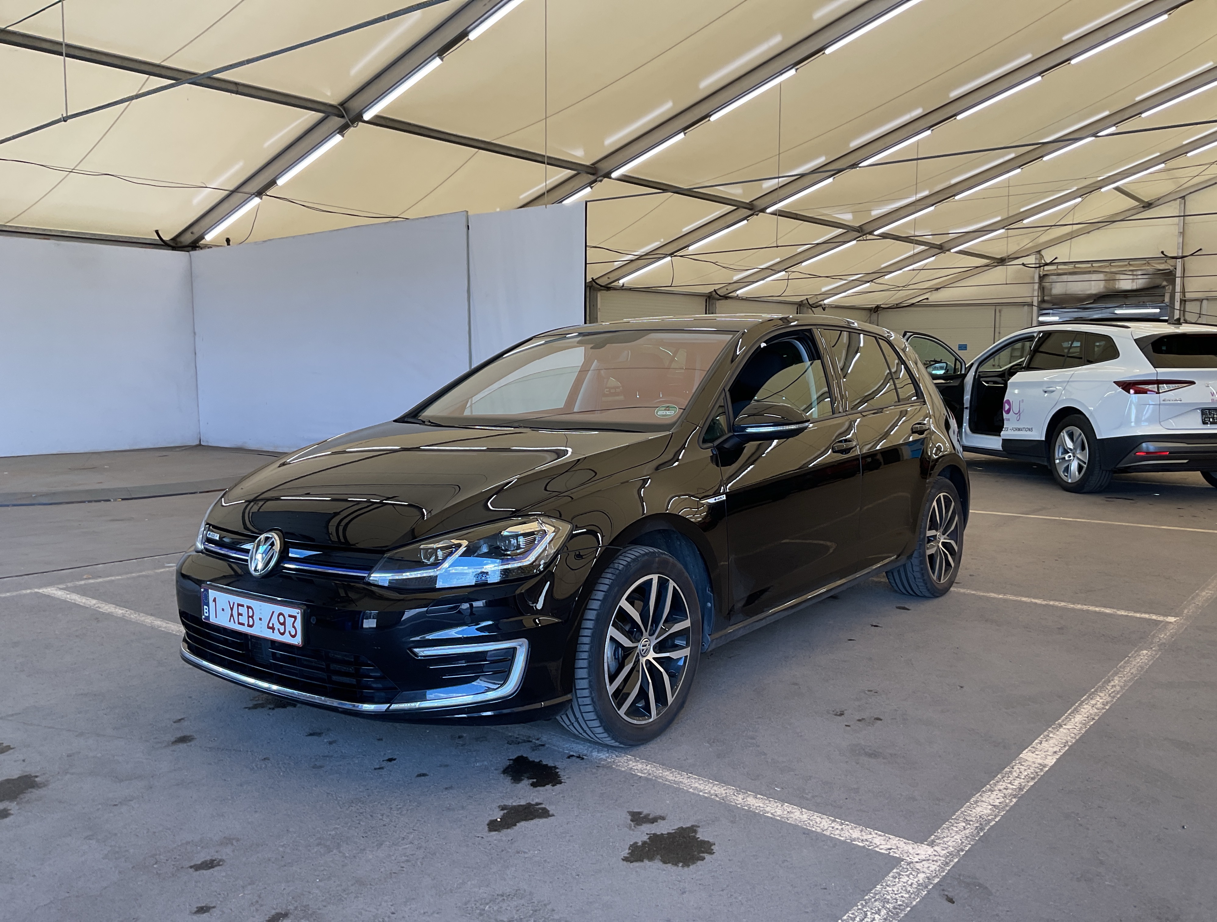 VOLKSWAGEN e-Golf e-Golf 100 kW (136 ch) 1 vitesse