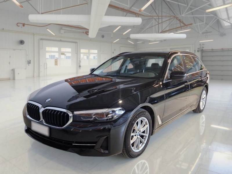 BMW 10 BMW SERIE 5 / 2020 / 5P / STATION WAGON 518D BUSINESS TOURING