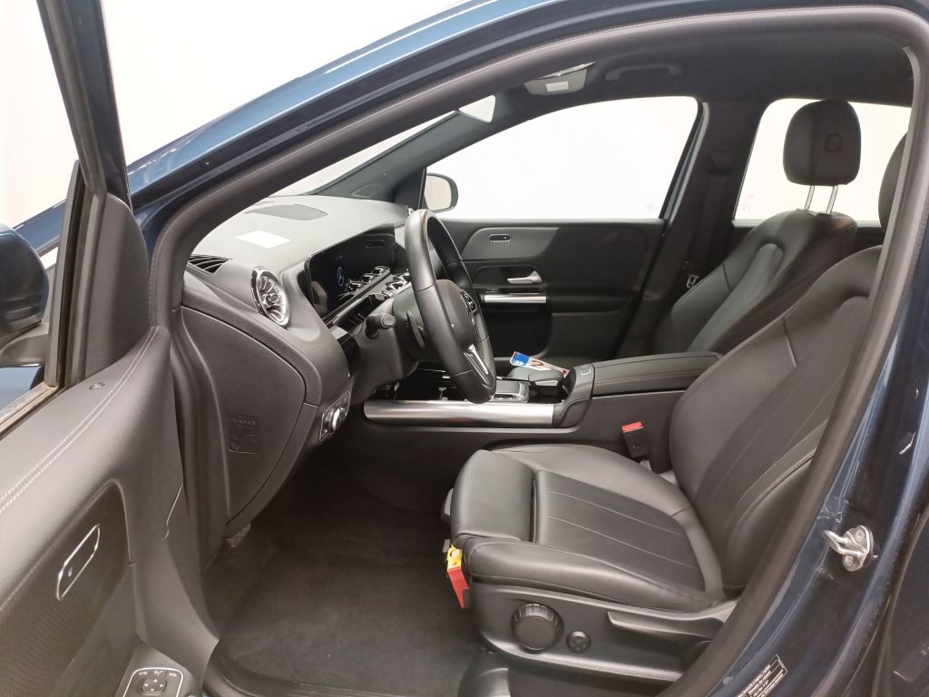 Mercedes-Benz B-Klasse B 250 e Business Solution 5d photo