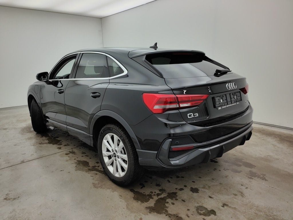 Audi Q3 Sportback 45 TFSI e S tronic 5d photo