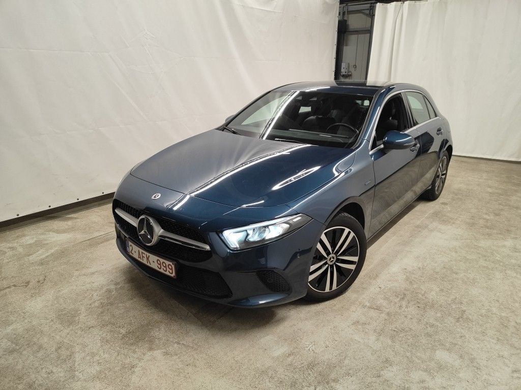 Mercedes-Benz A-Klasse A 250 e Business Solution 5d photo