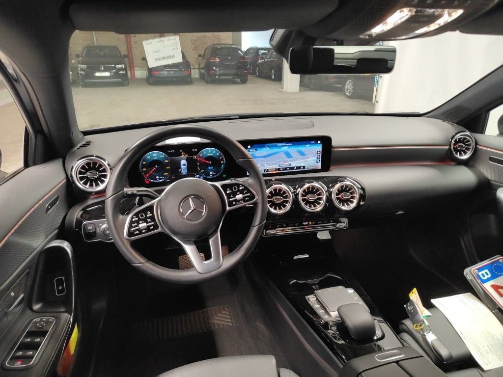 Mercedes-Benz A-Klasse A 250 e Business Solution 5d photo