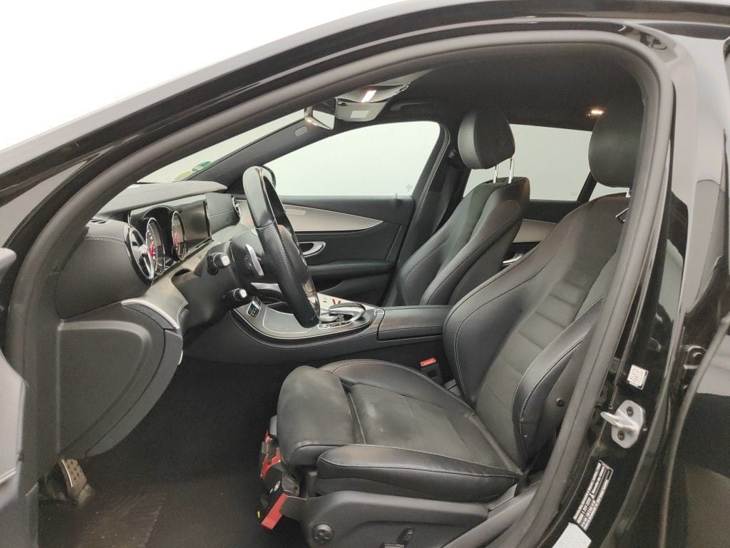 Mercedes-Benz E-Klasse Break E 200d Business Solution 5d photo