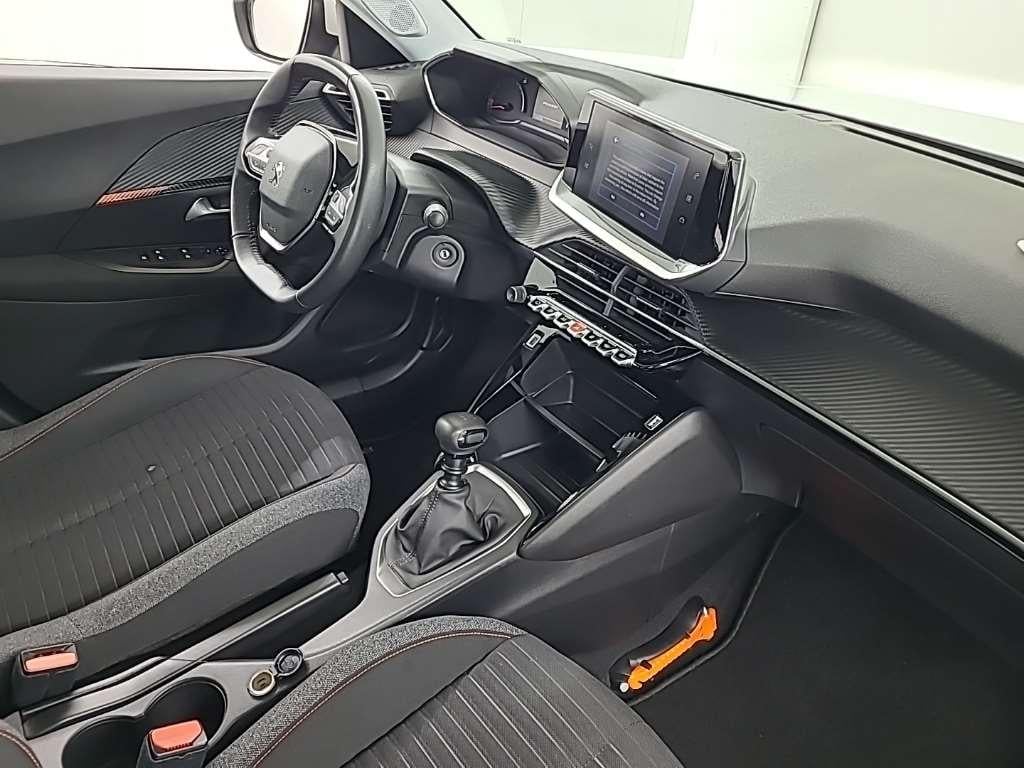 PEUGEOT 2008 Active 1.2 PureTech 130 5D 96kW photo
