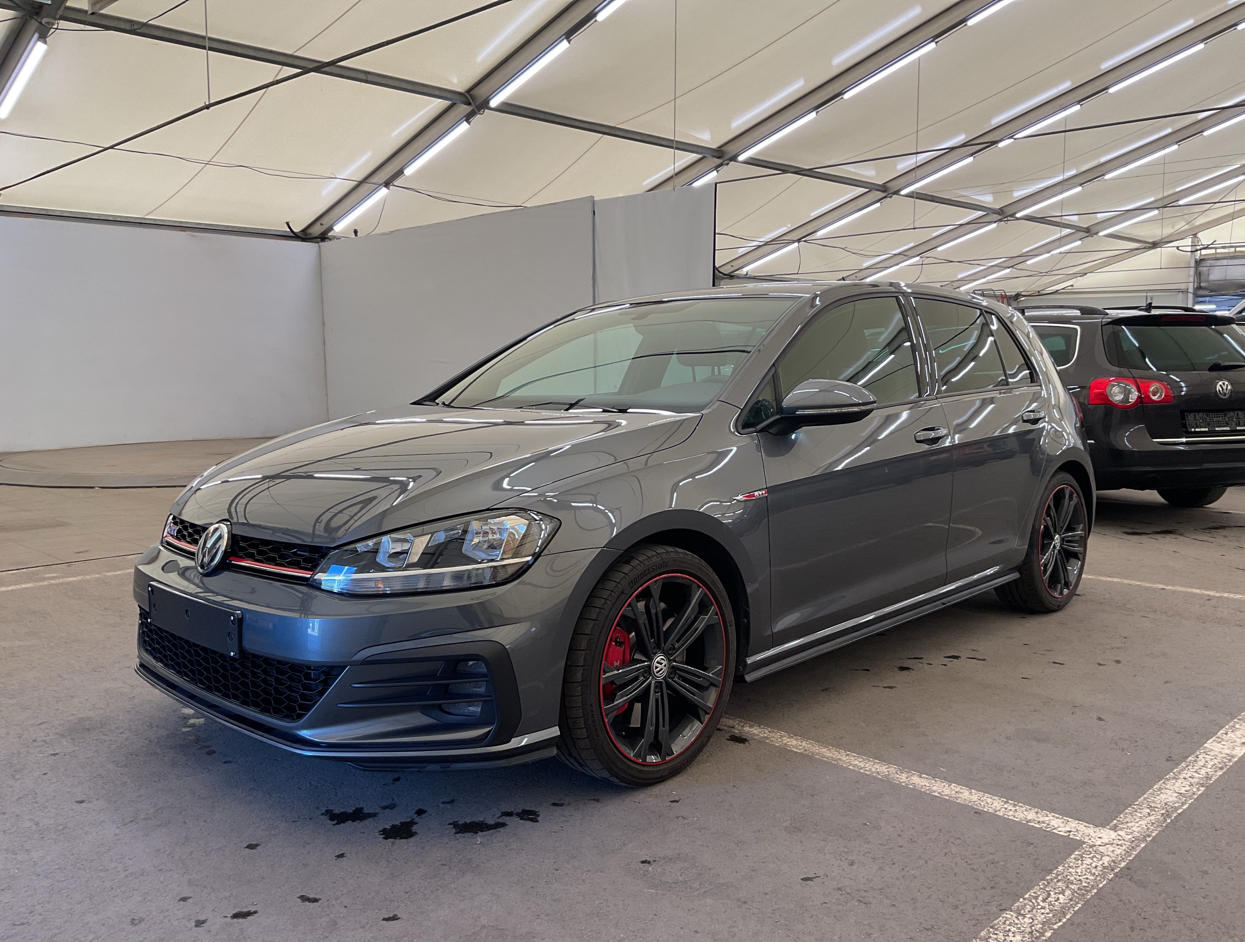 VOLKSWAGEN Golf VII GTI Golf GTI 'Performance' 2.0 TSI 180 kW (245 ch) 6 vitesses manuel