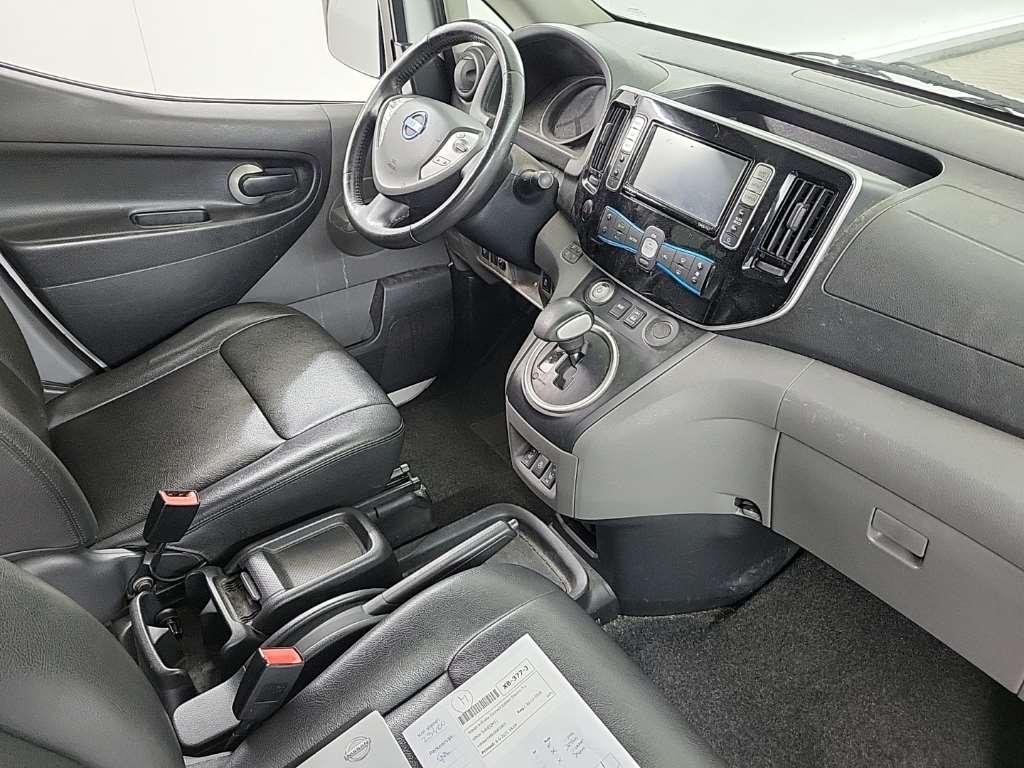 NISSAN e-Evalia Connect Edition Electric 7-zits 40kWh 5D photo