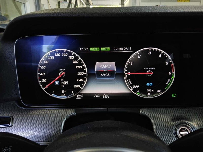Mercedes-Benz E -Klasse T-Modell (BM 213)(06.2016->) DE - Kb5 E 300 de EU6d-T, T de Exclusive (EURO 6d-TEMP), 2018 - 2020 photo