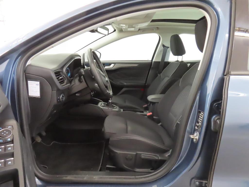 FORD FOCUS 1.5 EcoBl. Tit Bns photo