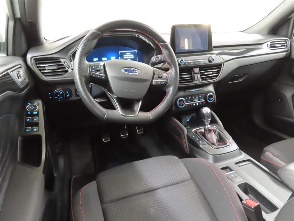 FORD Focus wagon 1.5 EcoBl. ST L.XBns photo