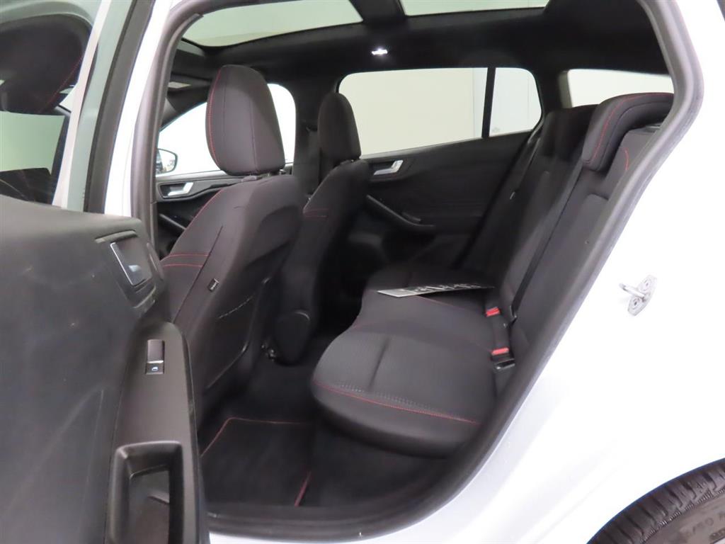 FORD Focus wagon 1.5 EcoBl. ST L.XBns photo