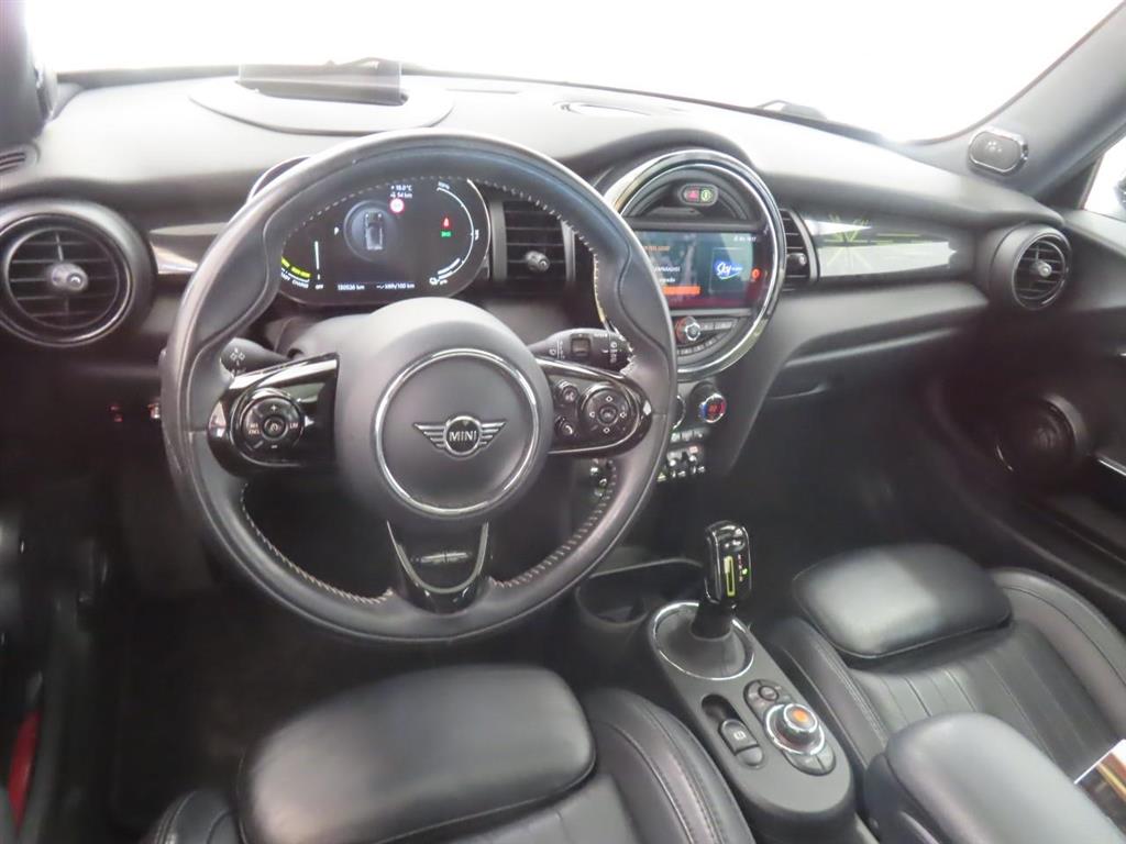 Mini electric Yours 33 kWh photo