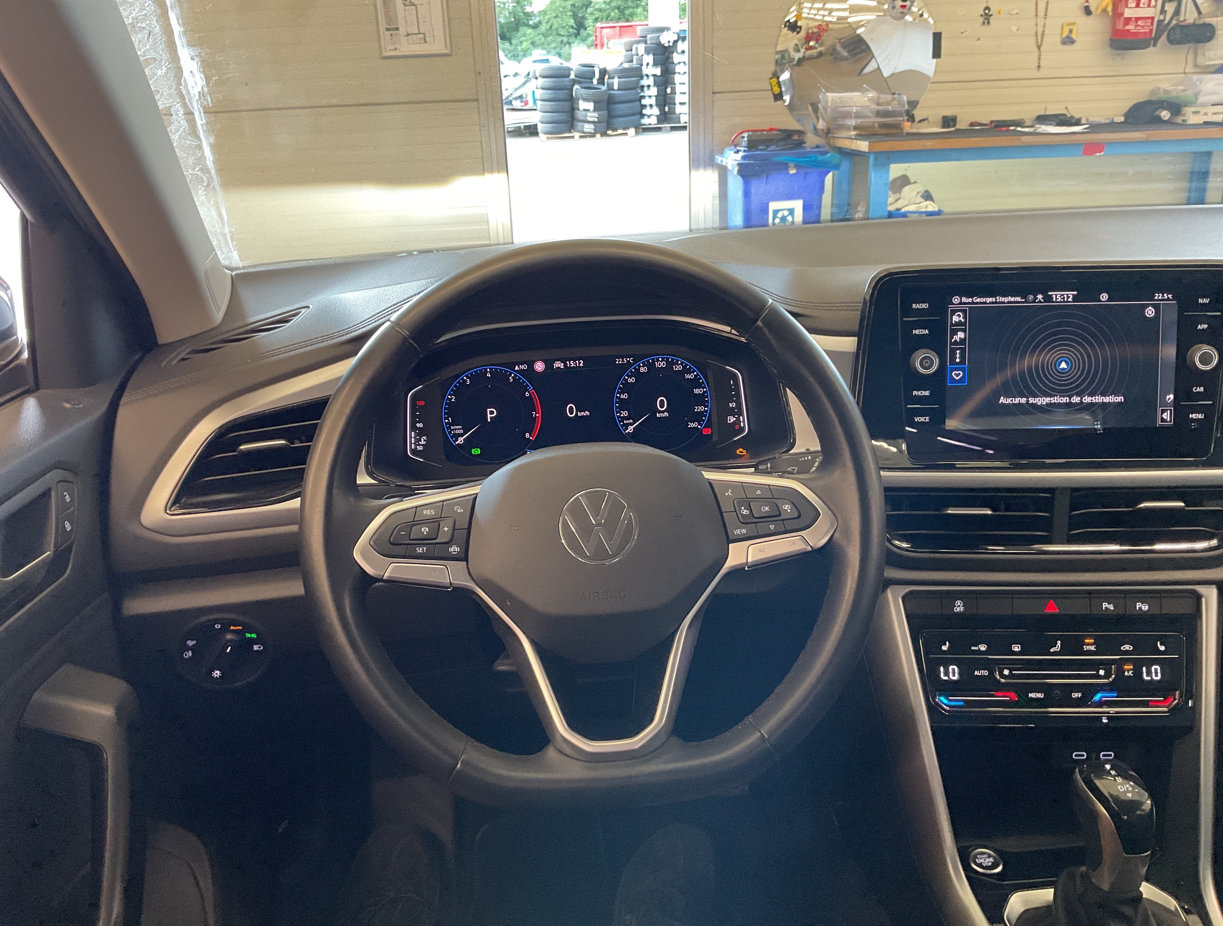 VOLKSWAGEN T-Roc T-Roc Life Business 1.5 TSI OPF 110 kW (150 ch) 7 vitesses DSG photo