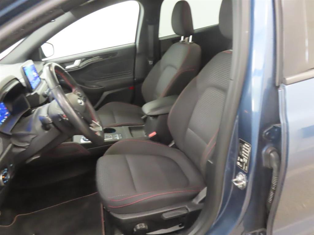 FORD Focus wagon 1.5 EcoB. ST L. XBns photo