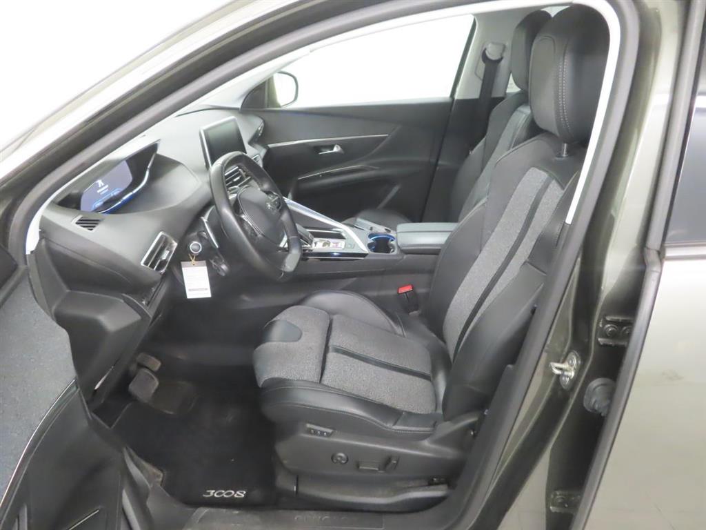 PEUGEOT 3008 1.2 PureT. BL Prem photo