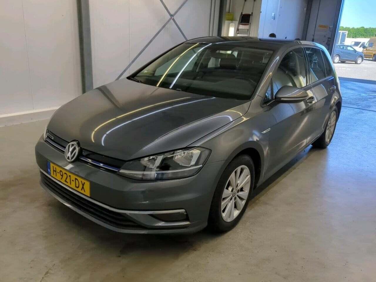 VOLKSWAGEN GOLF 1.5 TSI CL Bns