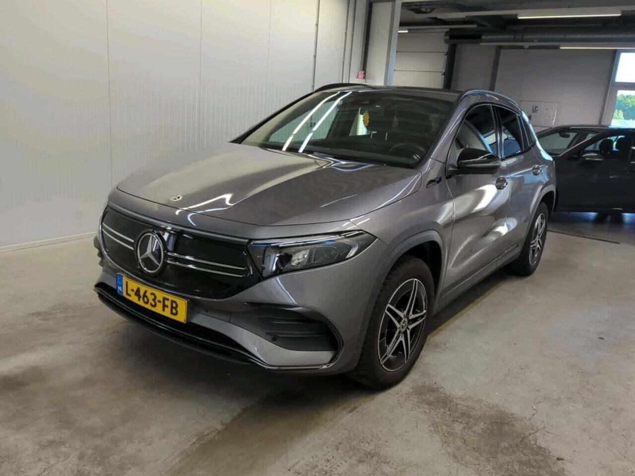 MERCEDES-BENZ EQA 250 Bns Sol. AMG