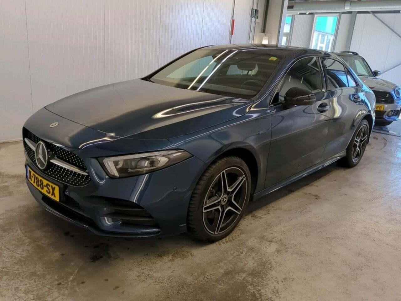 MERCEDES-BENZ A-klasse 250 e Bns Sol. AMG
